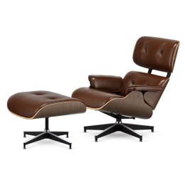 Fotel Lucera z podnóżkiem insp. Lounge Chair Brązowa Skóra Jasny orzech Czarna z chromowanymi grzbietami
